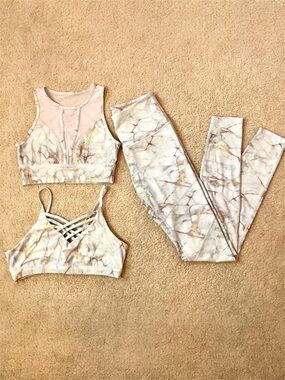 Marble Print Activewear Set 3pc Scrunch Butt Leggings & Sports Bras Sm/Med
